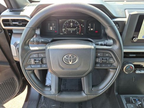 Used 2025 Toyota Tacoma SR5 RWD image 10