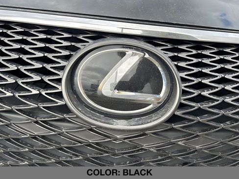 Used 2018 Lexus RC 300 AWD image 10