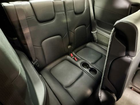 Used 2021 Tesla Model Y Long Range image 30