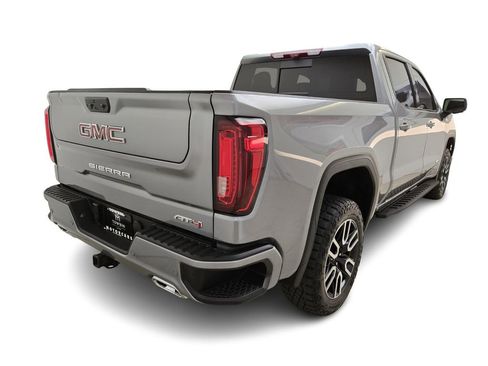 Used 2024 GMC Sierra 1500 AT4 w/ Technology Package AWD/4WD image 9