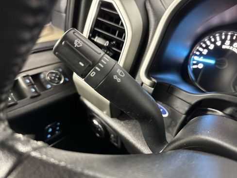 Used 2020 Ford F150 Lariat image 16