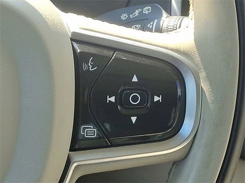 Used 2022 Volvo XC90 T6 Inscription w/ Advanced Package image 22