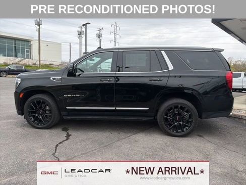 Used 2023 GMC Yukon Denali AWD/4WD image 2