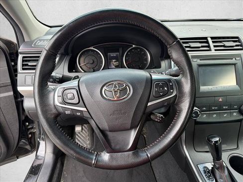 Used 2016 Toyota Camry SE FWD image 15