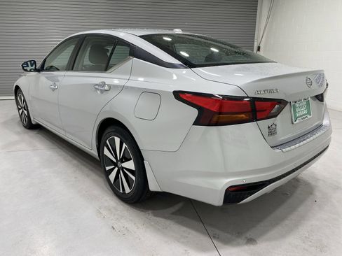 Used 2022 Nissan Altima 2.5 SV image 6