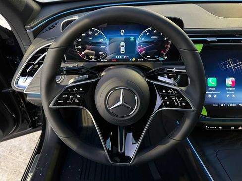 New 2026 Mercedes-Benz E 350 4MATIC Sedan image 23