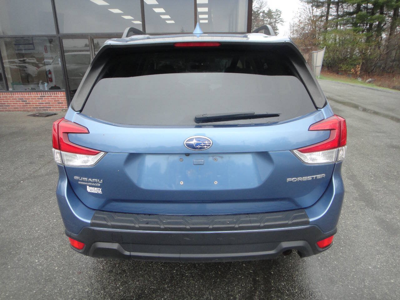Used 2019 Subaru Forester Premium w/ All-Weather Package AWD/4WD image 5