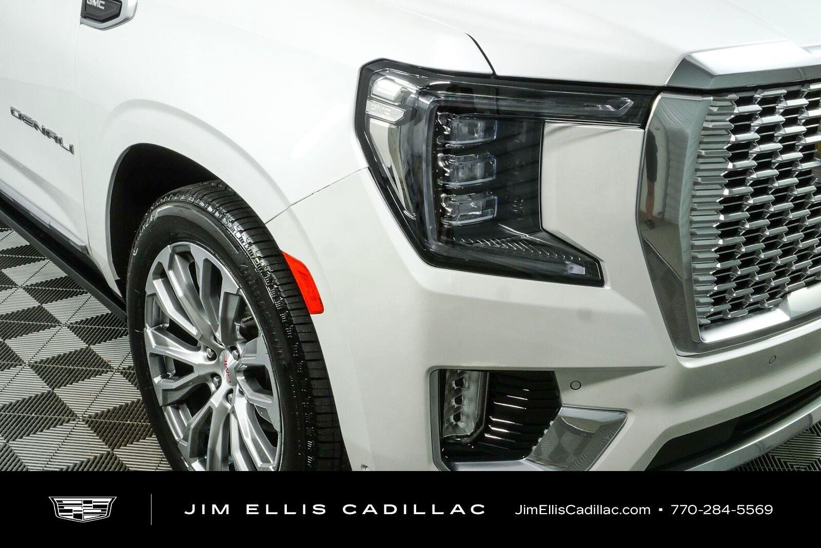 Used 2023 GMC Yukon XL Denali w/ Denali Reserve Package AWD/4WD image 40