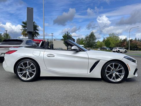 Used 2019 BMW Z4 sDrive30i w/ Driving Assistance Package RWD image 9