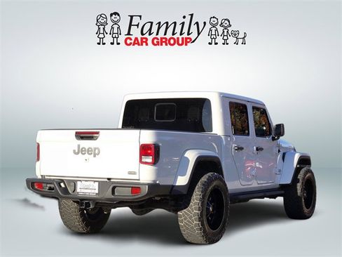 Used 2022 Jeep Gladiator Overland w/ Popular Equipment Package image 4