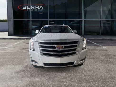 Used 2020 Cadillac Escalade Luxury AWD/4WD image 6