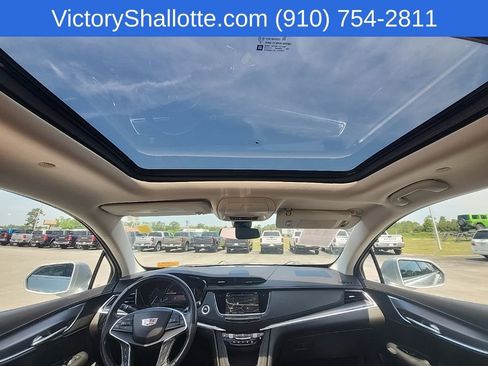 Used 2019 Cadillac XT5 Premium Luxury FWD image 5