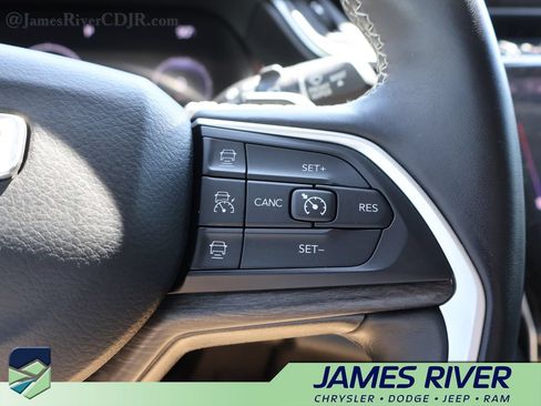 Used 2021 Jeep Grand Cherokee L Limited AWD/4WD image 29