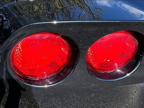 Used 2007 Chevrolet Corvette Convertible w/ Preferred Equipment Group image 18