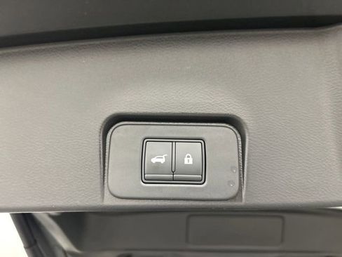 Used 2023 Nissan Rogue SV w/ SV Premium Package AWD/4WD image 30