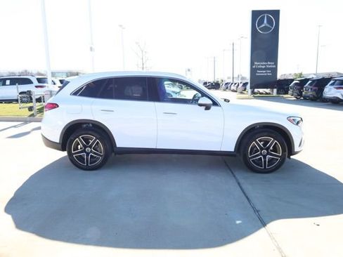 New 2026 Mercedes-Benz GLC 300 GLC 300 image 2