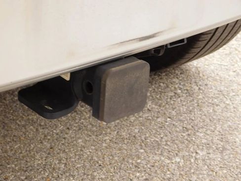 Used 2024 Land Rover Defender 90 S image 6