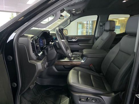 Used 2024 Chevrolet Silverado 1500 RST w/ Redline Edition image 23