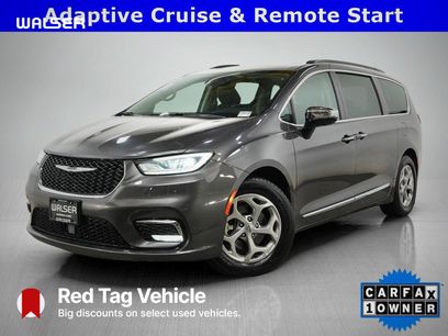 Used 2023 Chrysler Pacifica Limited