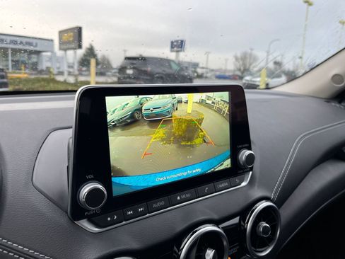 Used 2025 Nissan Sentra SV image 22