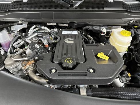 New 2026 RAM 3500 Tradesman AWD/4WD image 25