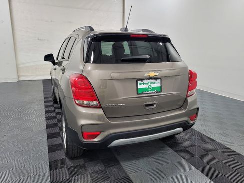 Used 2022 Chevrolet Trax LT w/ Driver Confidence Package AWD/4WD image 6