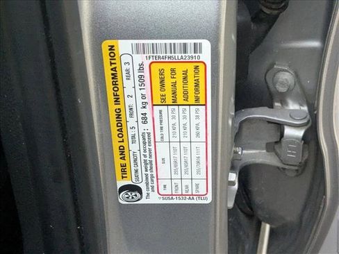 Used 2020 Ford Ranger XLT w/ Equipment Group 301A Mid image 15