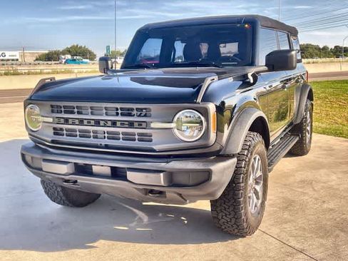 Used 2023 Ford Bronco 4-Door AWD/4WD image 2