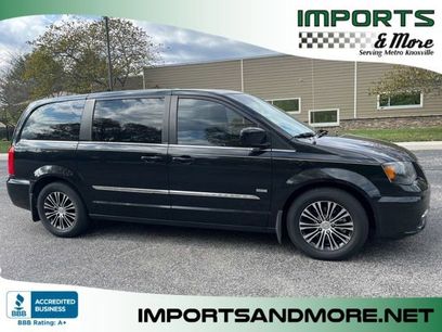 Used 2014 Chrysler Town & Country S