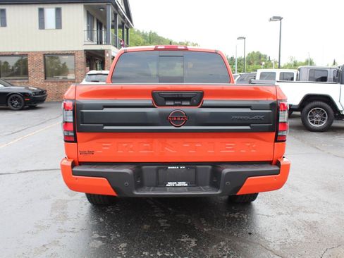 Used 2025 Nissan Frontier PRO-4X AWD/4WD image 6
