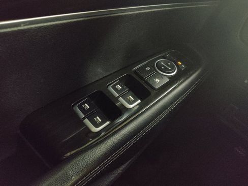 Used 2020 Kia Sorento LX image 27