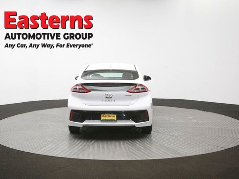 Used 2019 Hyundai Ioniq Electric FWD image 38