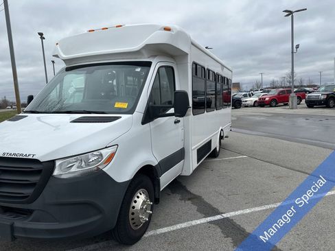 Used 2022 Mercedes-Benz Sprinter 3500 image 7