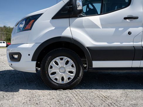 Used 2024 Ford Transit 350 XLT RWD image 4