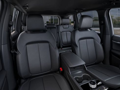 New 2025 Jeep Grand Cherokee Limited w/ Black Appearance Package image 16