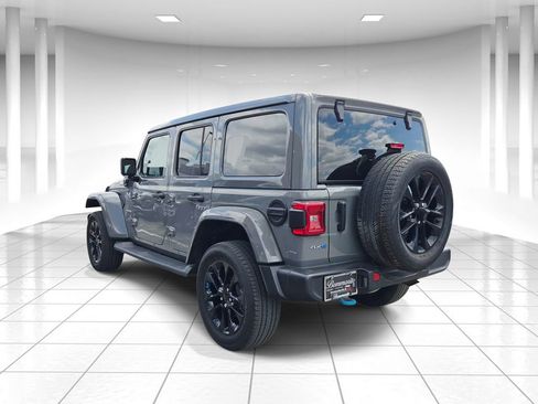 Used 2023 Jeep Wrangler Unlimited Sahara w/ Cold Weather Group image 5