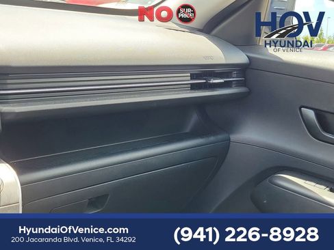 Certified 2024 Hyundai Kona SEL FWD image 33