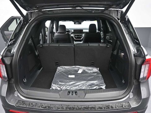 New 2026 Ford Explorer ST image 18