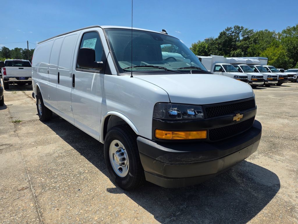 New 2025 Chevrolet Express 3500 Extended w/ Driver Convenience Package RWD image 7