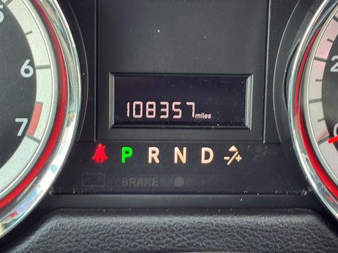 Used 2018 Dodge Grand Caravan SXT FWD image 26