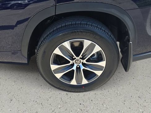 New 2026 Toyota Highlander XLE AWD/4WD image 35