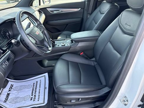Used 2024 Cadillac XT6 Luxury w/ LPO, Floor Liner Package AWD/4WD image 13