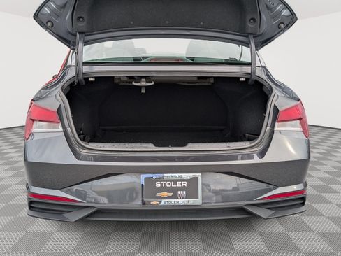 Used 2023 Hyundai Elantra SEL w/ Convenience Package FWD image 12