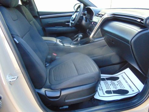 Used 2024 Hyundai Santa Cruz SEL image 6