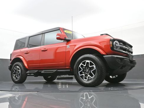 Used 2023 Ford Bronco Outer Banks AWD/4WD image 26