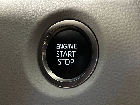 Used 2024 Toyota Corolla SE image 19