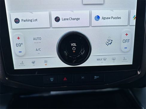 Certified 2022 Ford F150 Lightning Lariat w/ Tow Technology Package image 20