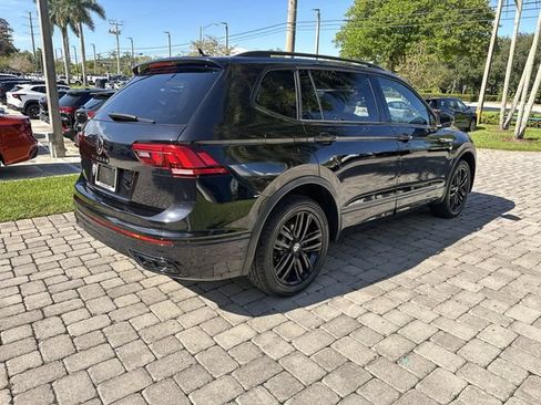 Used 2022 Volkswagen Tiguan SE R-Line FWD image 37