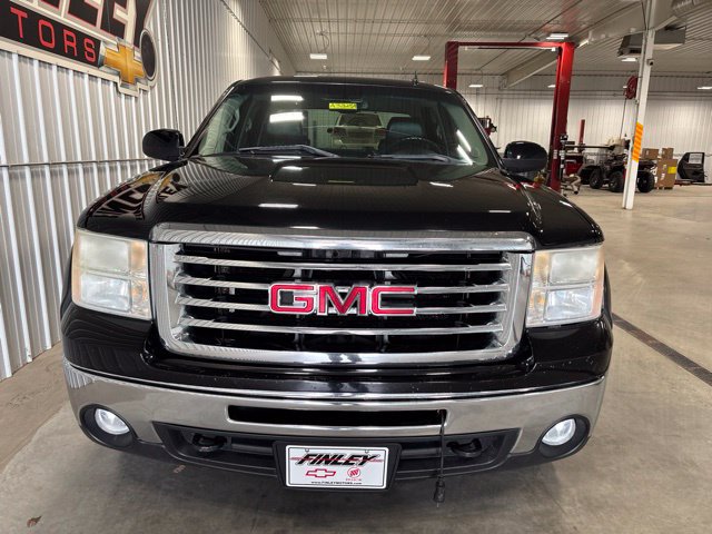 Used 2009 GMC Sierra 1500 SLT w/ All-Terrain Package AWD/4WD image 6