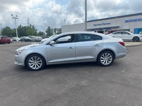 Used 2016 Buick LaCrosse Leather FWD image 16